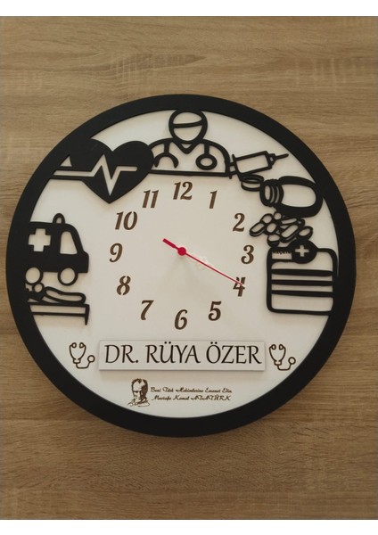 Doktor Lara Özel Isim Yazılı Kalıteli ve Şık Hediye Duvar Saati