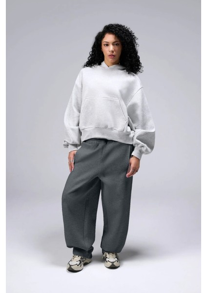 Kadın Mevsimlik Salaş Geniş Rahat Paça Yan Cepli Eşofman Altı Baggy modelleri