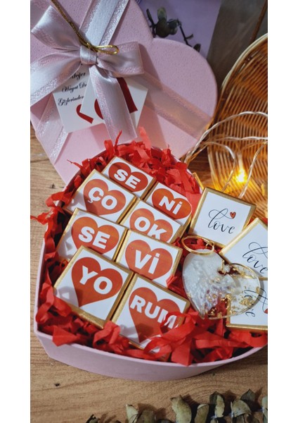 Sevgiliatolyemm Sevgiliye Özel Çikolata Kutusu (Anahtarlık Hediyeli)Sevgililer Günü fiyatları