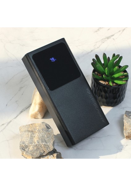 12000 mAh Ultra Hızlı Powerbank Siyah Digital Gösterge El Fener Desteli