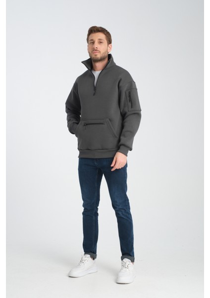 Pamuklu içi Polarlı Dik Yaka Kanguru Cepli Sweatshirt