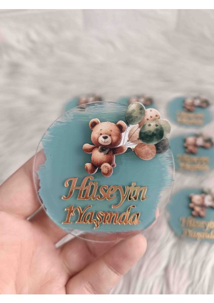 10 Adet Yeşil Balon Tutan Kahverengi Ayıcık Konseptli Pleksi Magnet Yenidoğan Doğum Günü Mevlüt Hediyelikleri