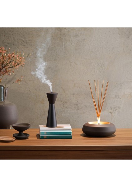 Minimalist Siyah Iskandinav Tarzı Tütsülük ve Dekoratif Beton Mumluk 10 cm