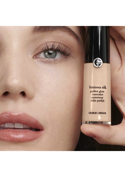 Luminous Silk Kapatıcı - Işıltılı ve Doğal Bitişli Çok Amaçlı Kapatıcı 2 F12ML