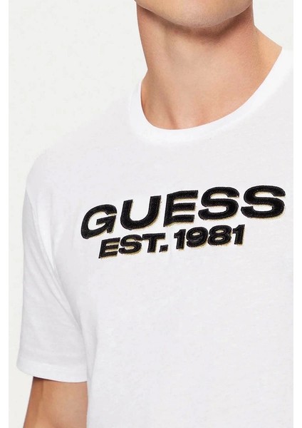 Erkek Beyaz Logolu T-Shirt fırsatları
