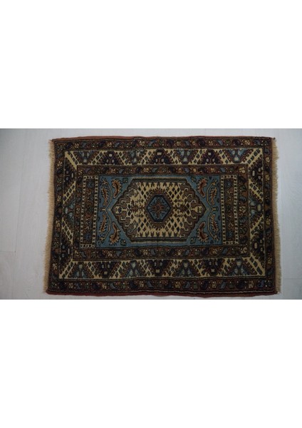 82 x 114 cm Anadolu Yün Halısı, El Yapımı Renkli Vintage Kilim, Geleneksel Harika Kondisyonlu Türk Halıları fiyatları