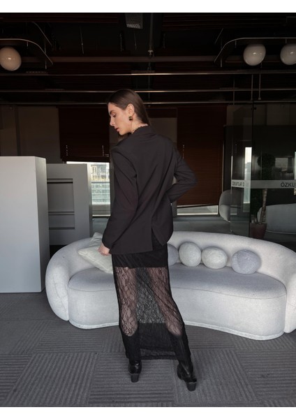 Laura Dantel Detaylı Mini Etek