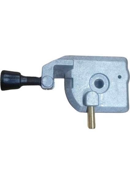 Motorlu Testere Karbüratör Alt Kapağı 445/450