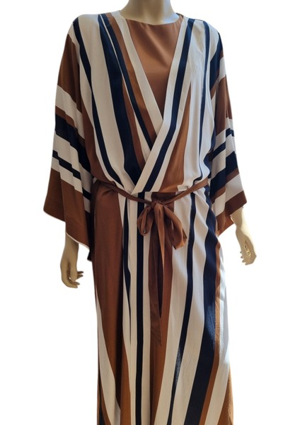 Uzun Kahverengi Çizgili Kimono Veya Sabahlık fiyatları