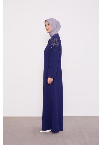 Lacivert Cicek Islemeli Taslı Ferace modelleri