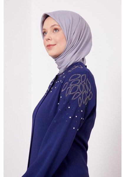 Lacivert Cicek Islemeli Taslı Ferace fırsatları