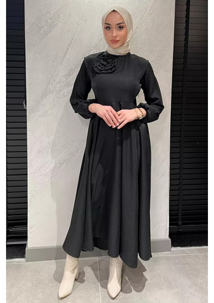 Gül Detaylı Tesettür Kloş Elbise