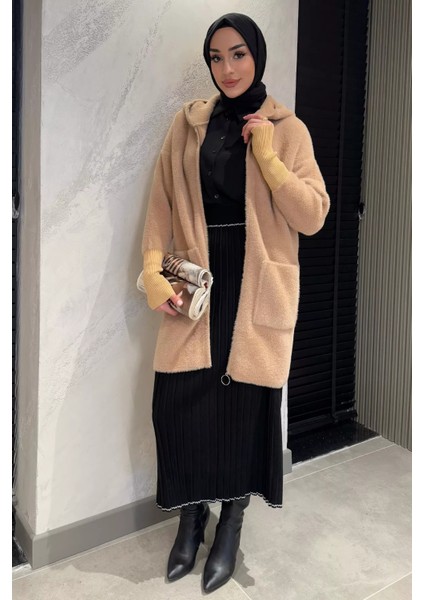 Kapüşonlu Fermuarlı Yumoş Iplik Tesettür Hırka