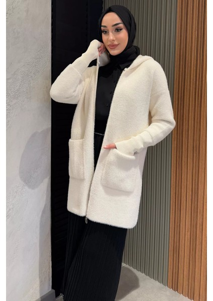 Kapüşonlu Fermuarlı Yumoş Iplik Tesettür Hırka