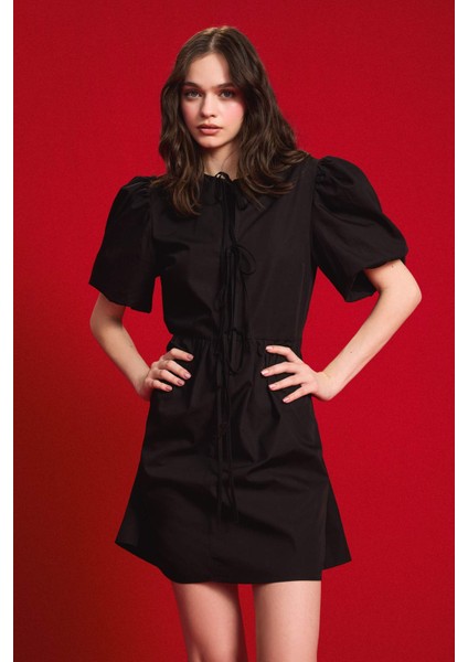 A Kesim Bisiklet Yaka Bağcıklı Poplin Kısa Kollu Midi Abiye Elbise E7332AX25SP