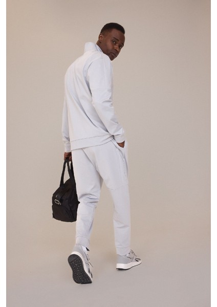 DefactoFit Standart Fit Dik Yaka Fermuarlı Skuba Dalgıç Kumaş Sporcu Sweatshirt D7305AX25SP