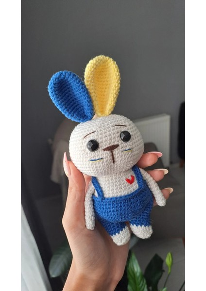Amigurumi Örgü Oyuncak Taraftar Fanatik Tavşan- Bebek Hediyelik