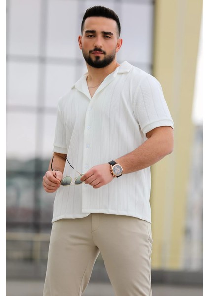 Kısa Kollu Jakarlı Erkek Gömlek