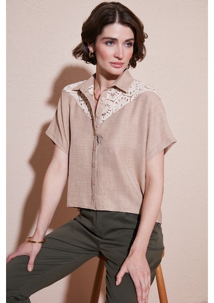 Dantelli Relaxed Fit Kısa Kollu Gömlek Bayan GÖMLEK 5865764