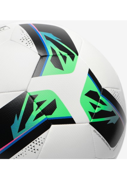 Futbol Topu - 4 Numara - Beyaz - Fıfa Basıc Club fiyatları