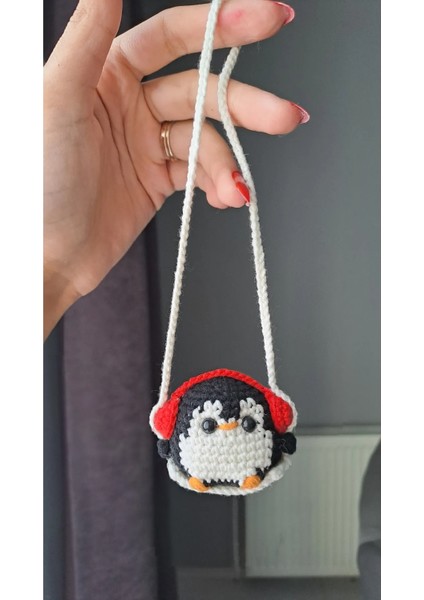 Amigurumi Penguen Kış Temalı Salıncakta Araba Dikiz Aynası Süsü modelleri