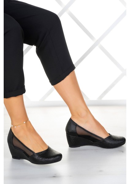Evelyn Siyah Nano Fileli Kadın Dolgu Topuklu Ayakkabı Düz Tabanlı Konforlu Tasarım