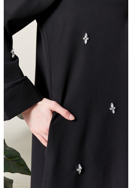 Siyah Önü Çıtçıtlı Cepli Taş Işlemeli Abaya - Ferace fırsatları
