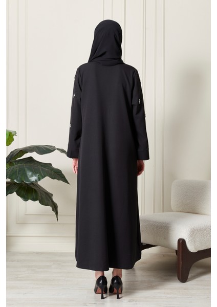 Siyah Önü Çıtçıtlı Cepli Taş Işlemeli Abaya - Ferace