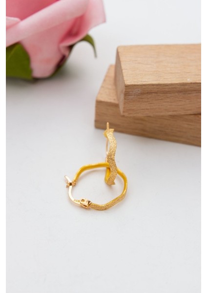 22 Ayar Altın Simli Zigzag Ajda Kadın Küpe LKKP1334