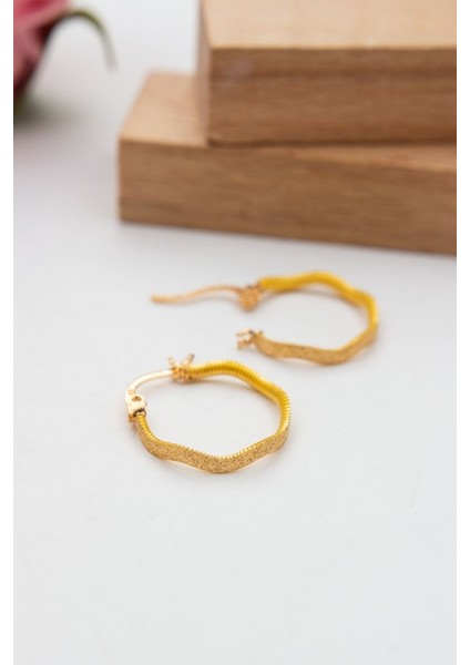 22 Ayar Altın Simli Zigzag Ajda Kadın Küpe LKKP1334 fiyatları