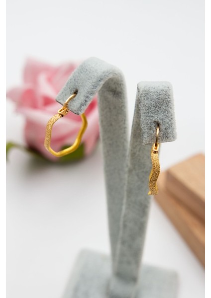 22 Ayar Altın Simli Zigzag Ajda Kadın Küpe LKKP1334 modelleri