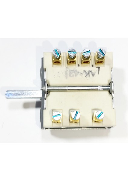 49.24215.000 Ego Çevirmeli Şalter 3+0 Pozisyonlu 16 Amper modelleri