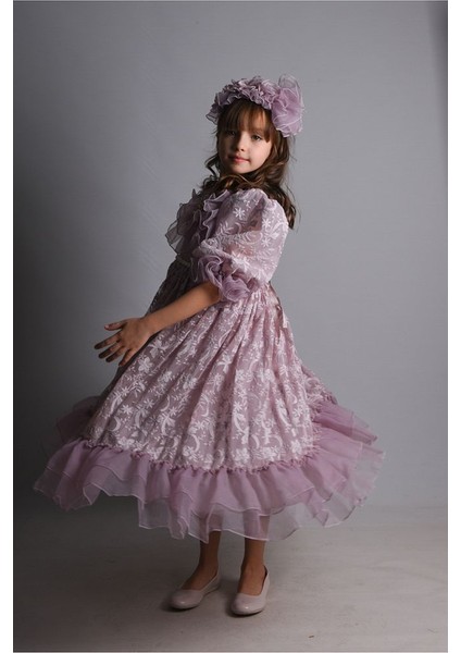 Özel Tasarım Kız Çocuk Abiye Elbise ,taç Aksesuarlı, Yaka Detaylı Uzun Kız Çocuk Elbisesi. modelleri