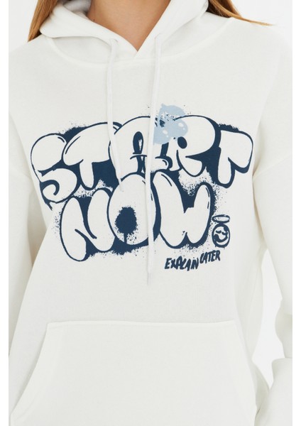 Kadın Kapşonlu Baskılı Kanguru Cep Sweatshirt indirimleri