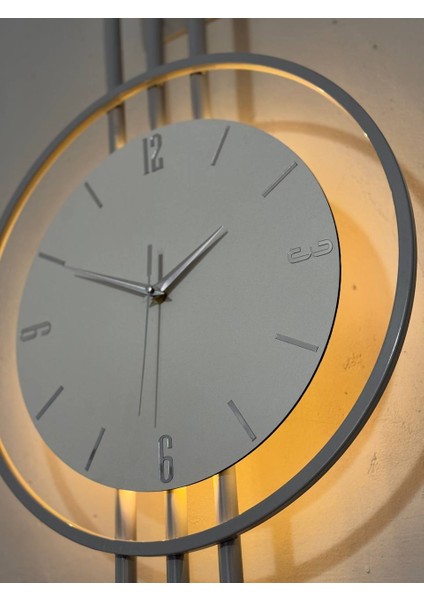 Iskandinav Tarzı Duvar Saati, Işıklı, Ahşap Merkez, Metal Pil Ile Çalışan - 40-75 cm modelleri