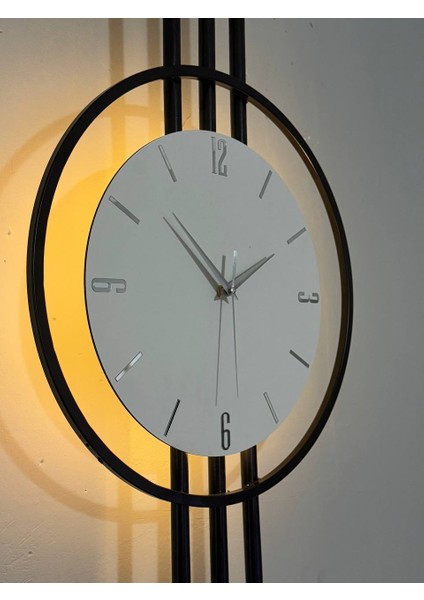 Iskandinav Tarzı Duvar Saati, Işıklı, Ahşap Merkez, Metal Pil Ile Çalışan - 40-75 cm modelleri