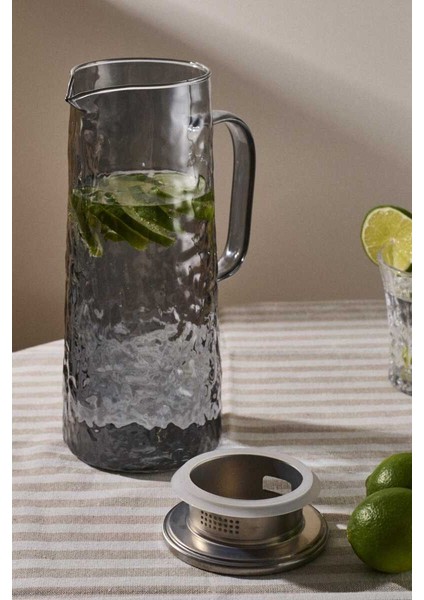 Sante Füme Cam Rüyası Filtre Metal Kapaklı Cam Sürahi 1300ML PER16456 modelleri
