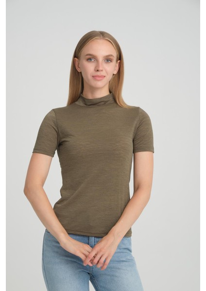 Dik Yaka T-Shirt (B20-35912)