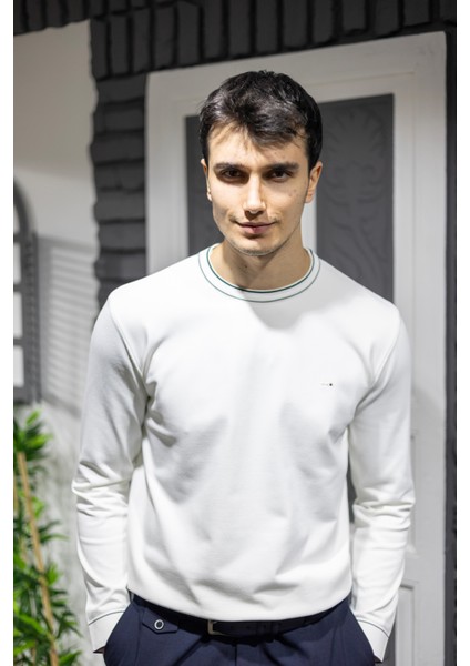 Bisiklet Yaka Triko T-Shirt fırsatları