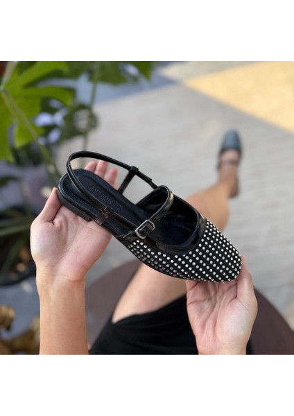 Siyah Saten Gümüş Boncuk Işlemeli Sandalet fırsatları