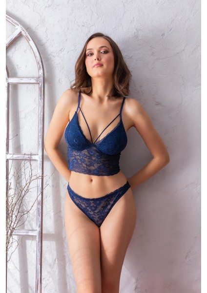 Kadın Lacivert Dantelli Hafif Destekli Bralet ve String Takım