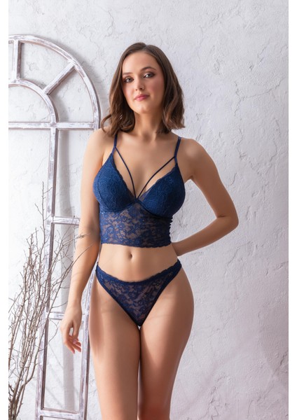 Kadın Lacivert Dantelli Hafif Destekli Bralet ve String Takım