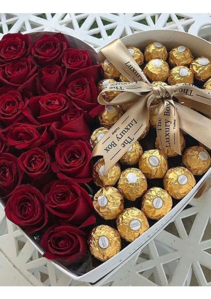 Sevgililer Günü Sevgiliye Hediye Süpriz Çikolata Kutusu Kalpli Kutu