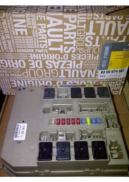 Clio 3 Modus Role Sigorta Kutusu (2003-2012) 8200674661 - 8200456181 -Renault Mais