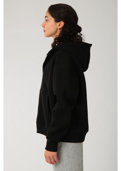 Basic Kadın Oversize Fit Kapüşonlu ve Fermuarlı Üst