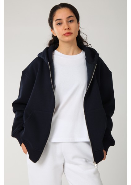 Basic Kadın Oversize Fit Kapüşonlu ve Fermuarlı Üst indirimleri