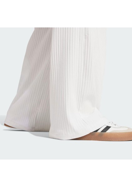 Kadın Beyaz Eşofman Altı ESS WR PANT JD1497 fırsatları