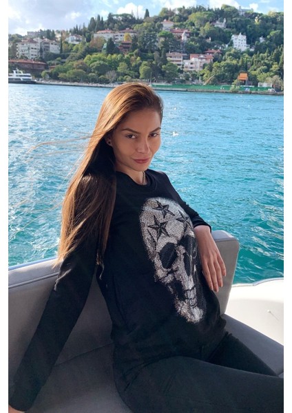 Iki Iplik Kurukafa Crystal Taşlı Kadın Slim Fit Siyah Sweatshirt