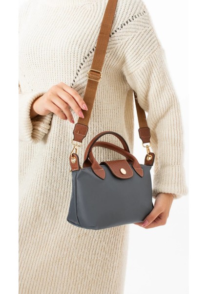 Longchamp Model Midi Çapraz Kadın Çanta