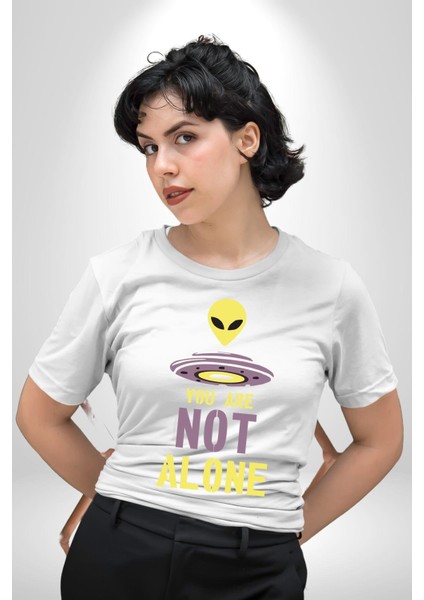Uzaylı Yalnız Değiliz Ufo Grafik Baskılı Pamuklu Penye Kadın Erkek Beyaz Tişört indirimleri